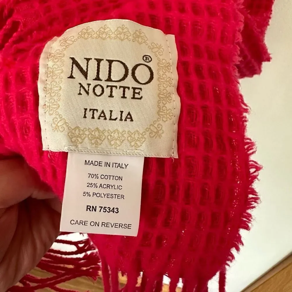 Nido Notte hot pink waffle knit oversized throw blanket